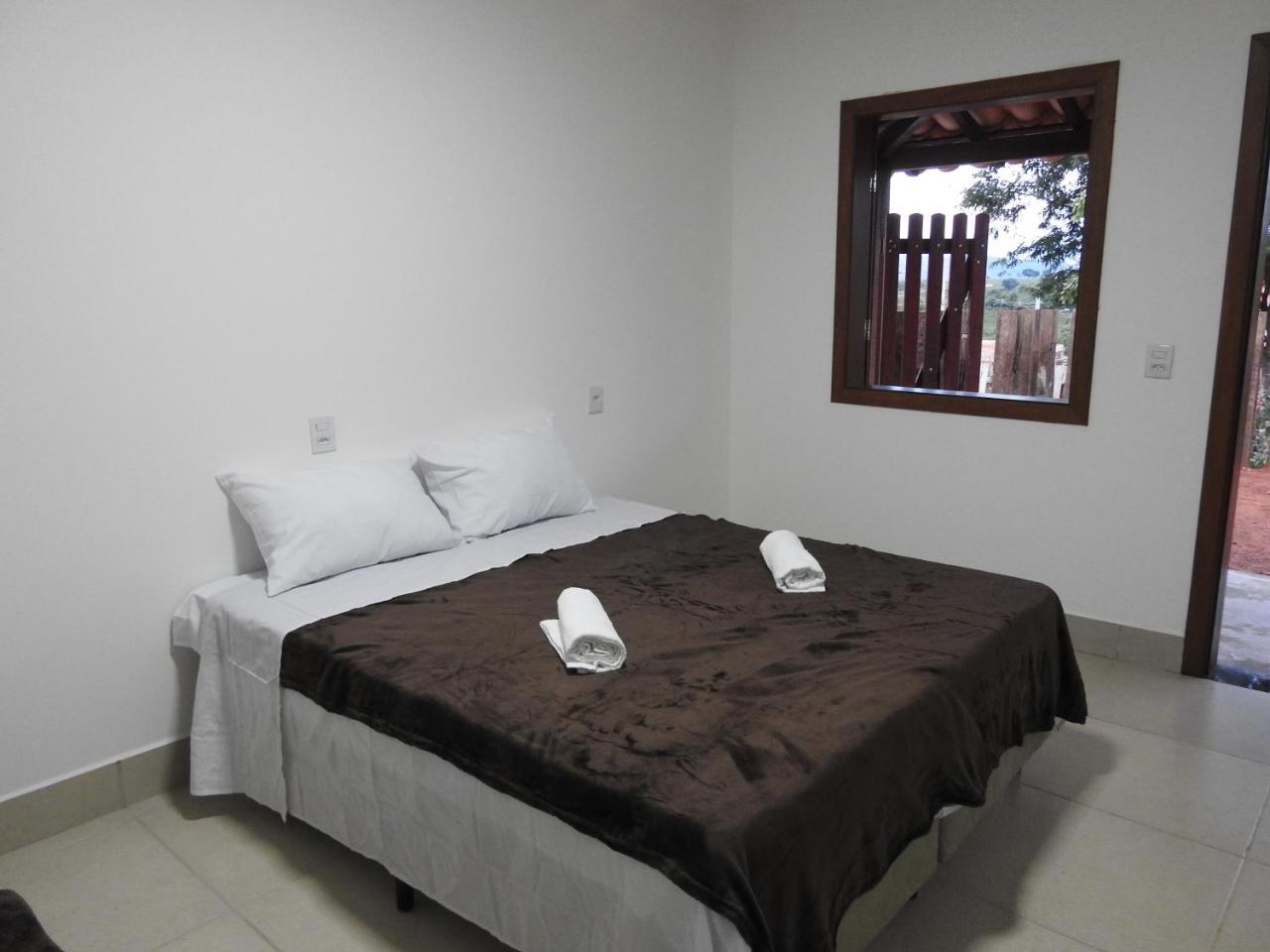 Pousada Paraiso Mineiro กาปีตอลิโอ ภายนอก รูปภาพ
